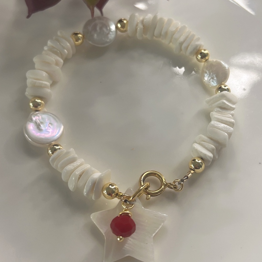Mother of Pearl Elegant White and Gold Bracelet with Star Charm
